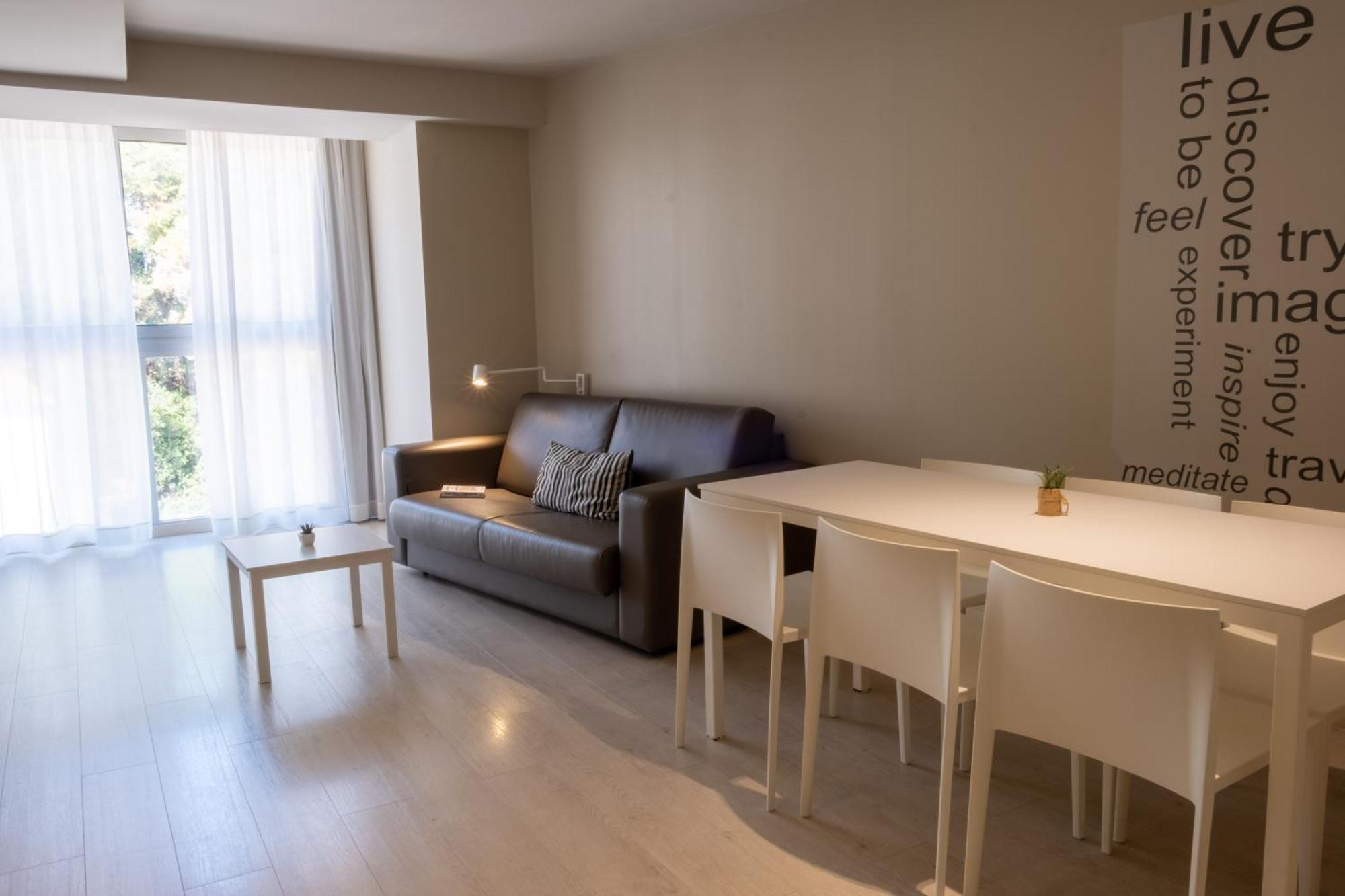 Daro Apartments プラヤ・デアロ エクステリア 写真