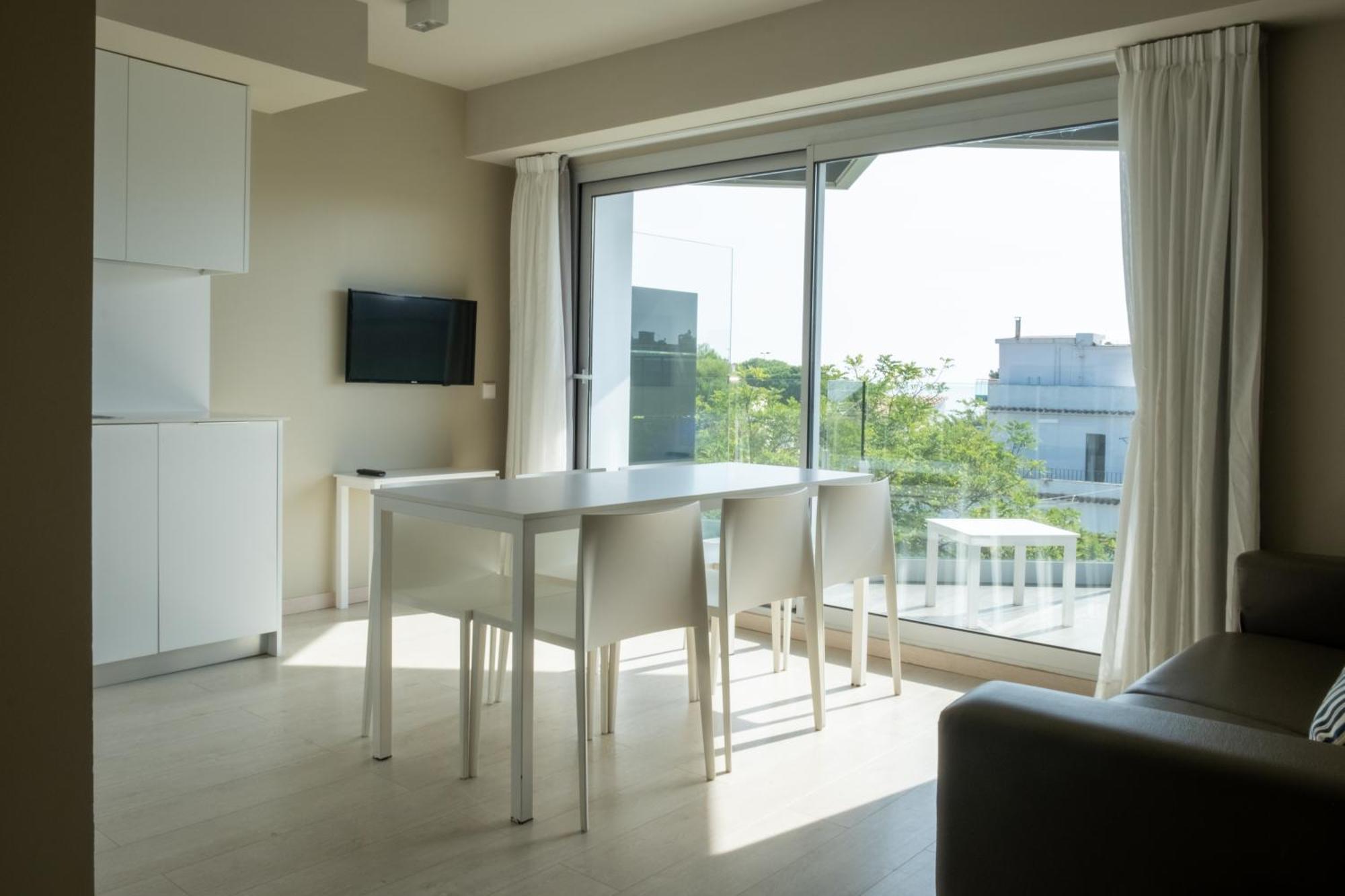 Daro Apartments プラヤ・デアロ エクステリア 写真