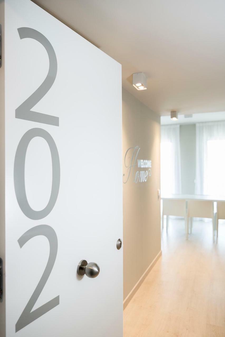 Daro Apartments プラヤ・デアロ エクステリア 写真